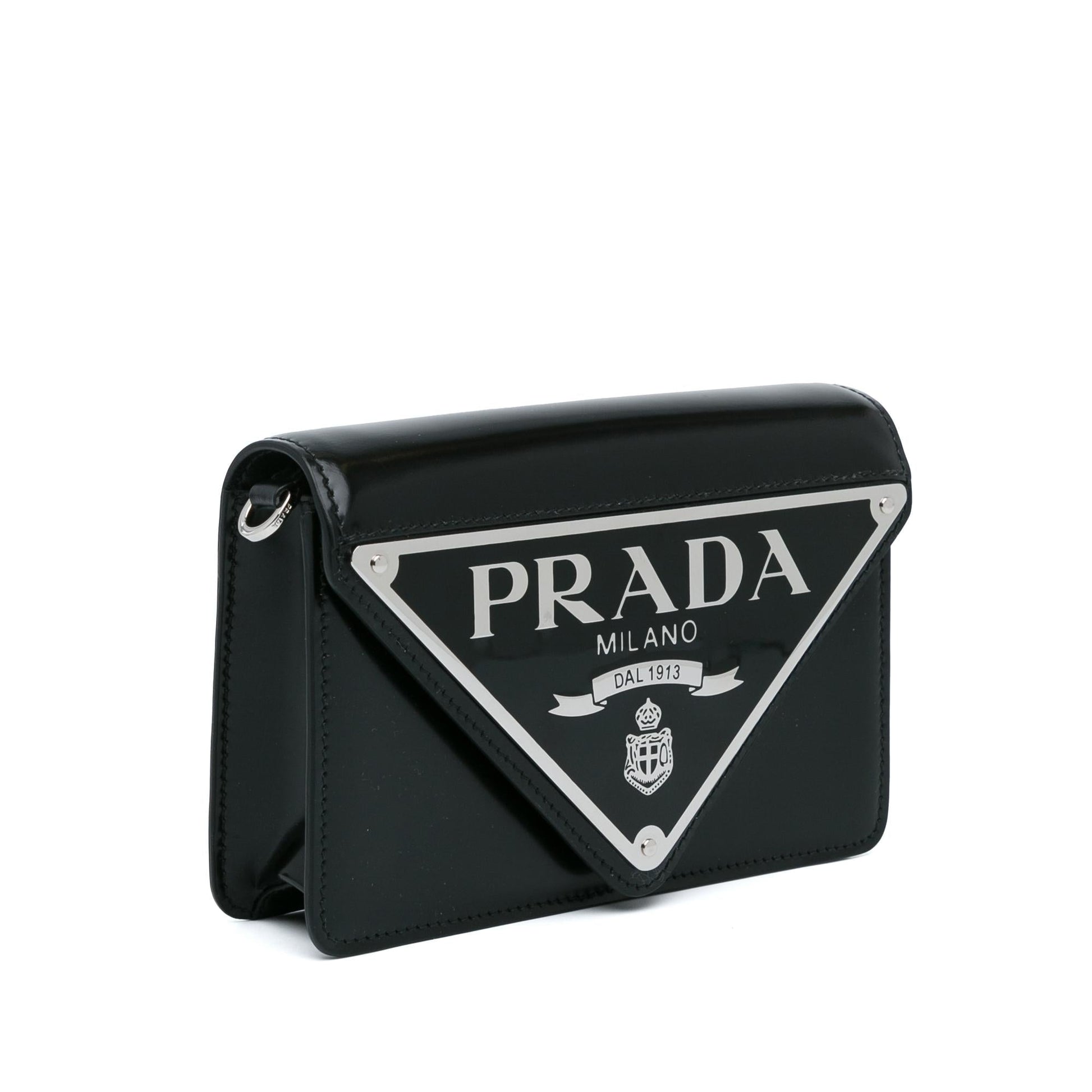 Prada Spazzolato Triangle Plate Crossbody Shg Hpuuzu Chain Logo Flap Crossbody Bag
