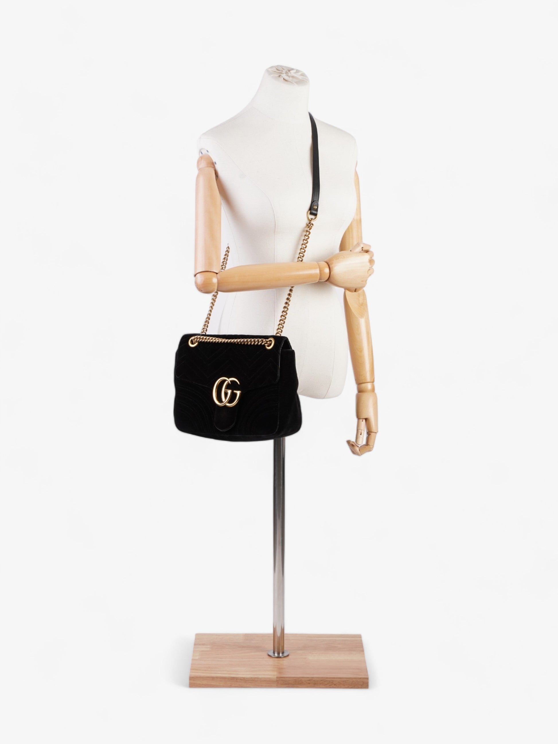 Gucci Marmont Velvet Shoulder Bag Black Medium