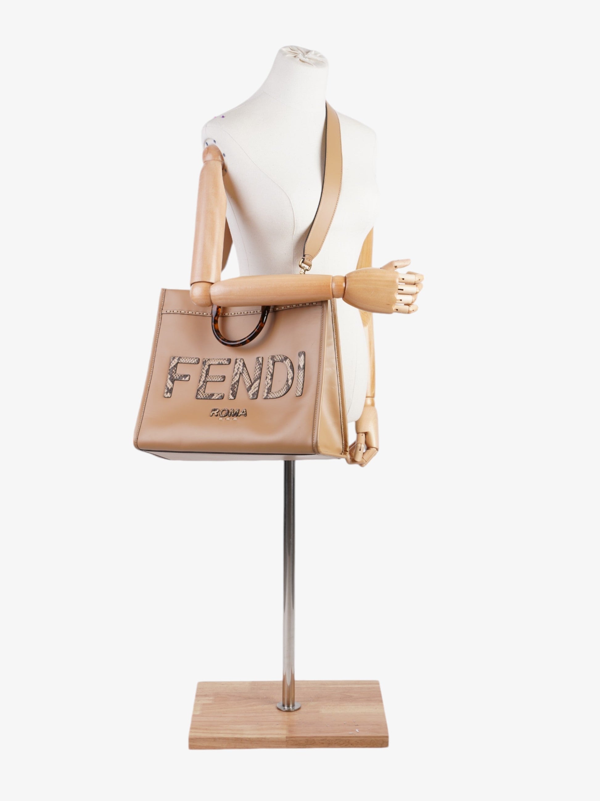 Fendi Sunshine Tote Bag Leather Brown Medium