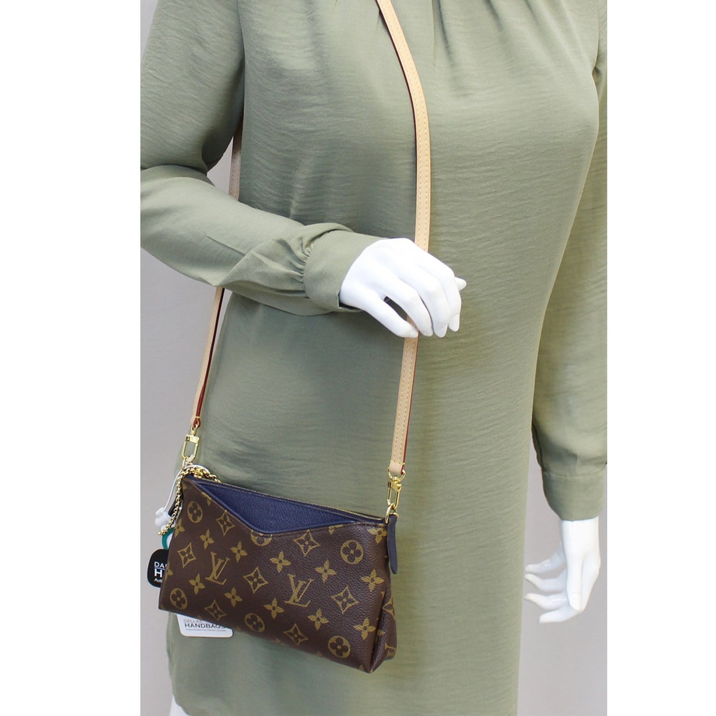 Louis Pallas Clutch Crossbody Bag Canvas Monogram Bag E4941