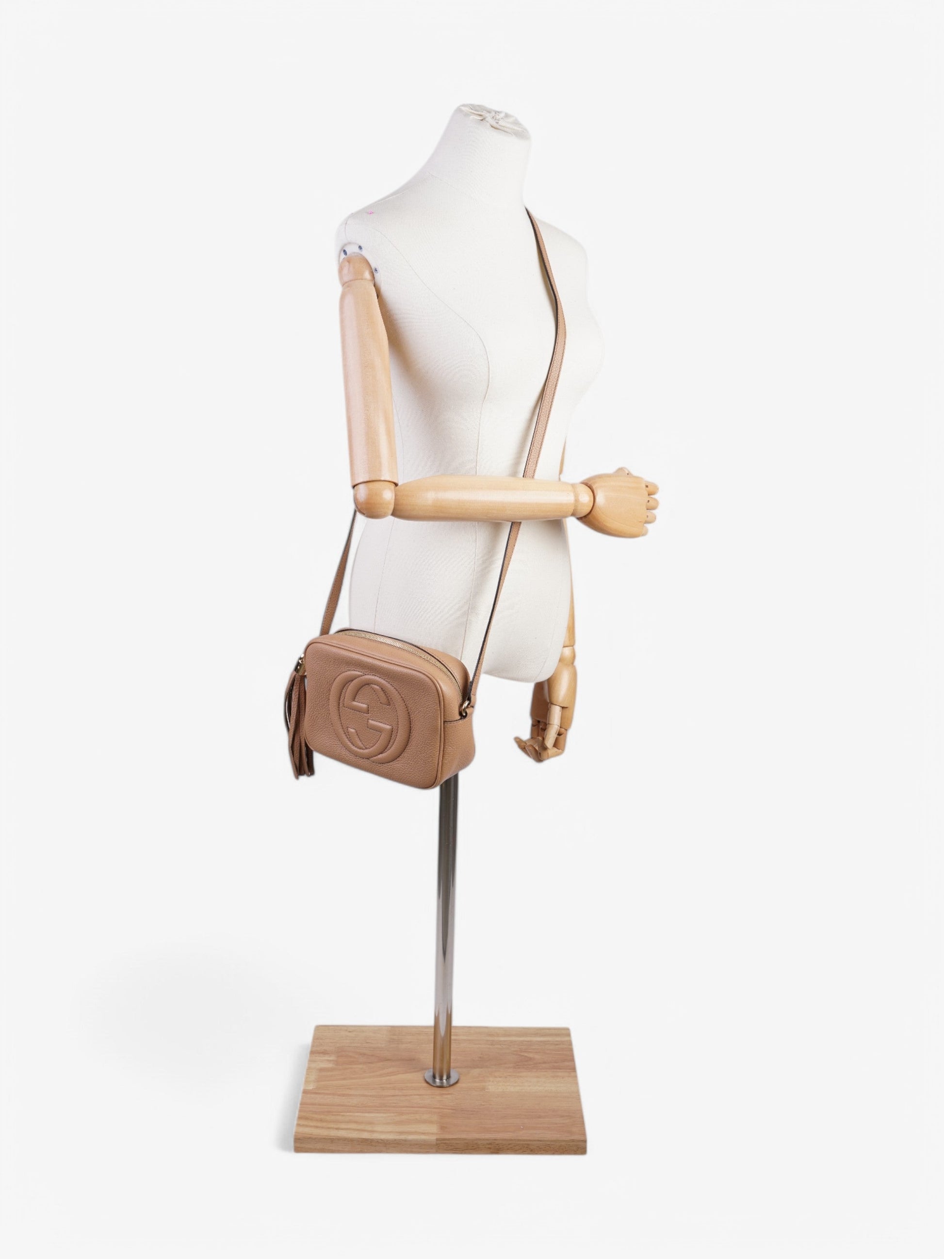 Gucci Soho Disco Bag Calfskin Leather Beige Crossbody Bag