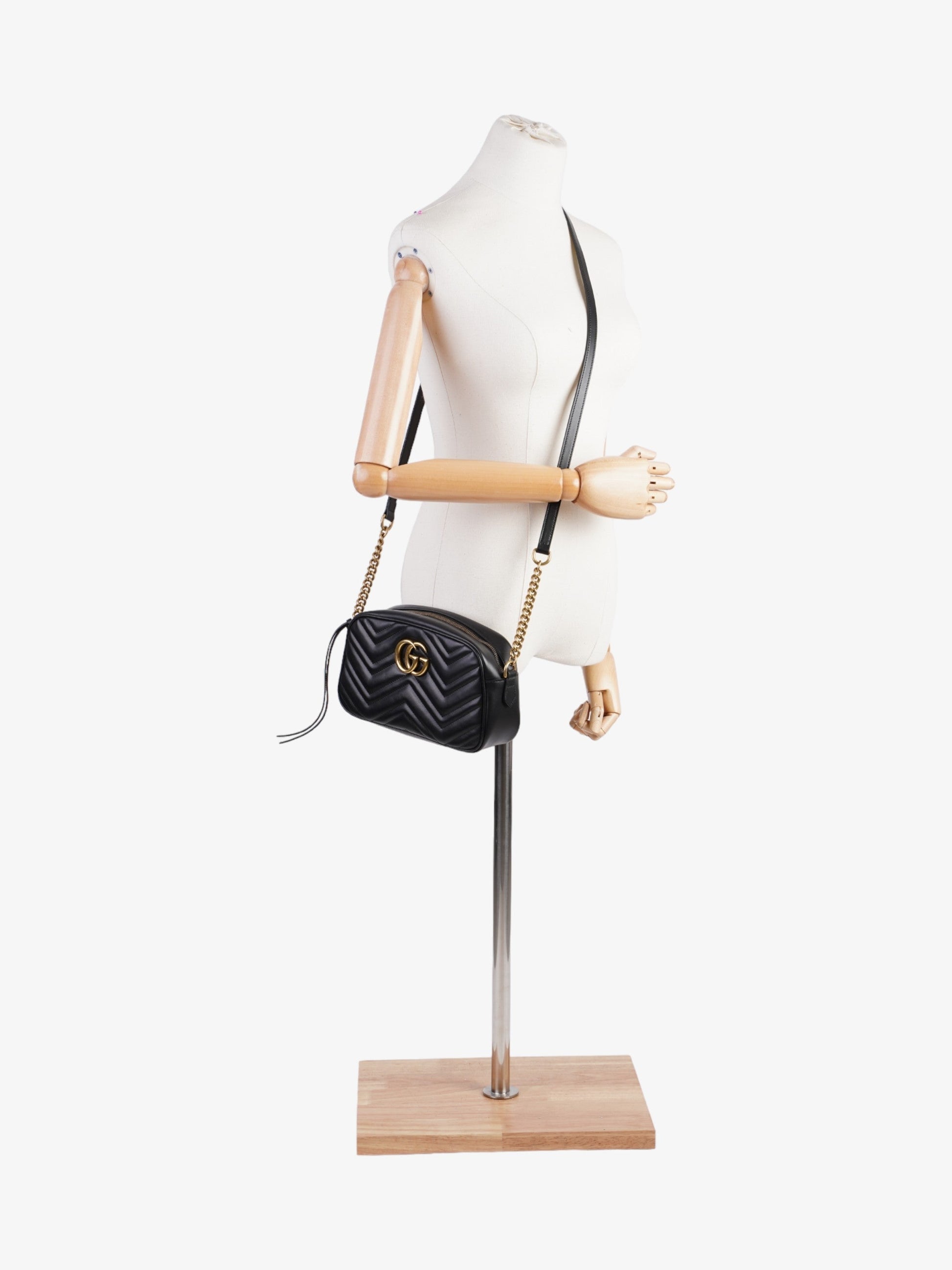 Gucci Marmont Small Crossbody Bag Leather Matelasse 13