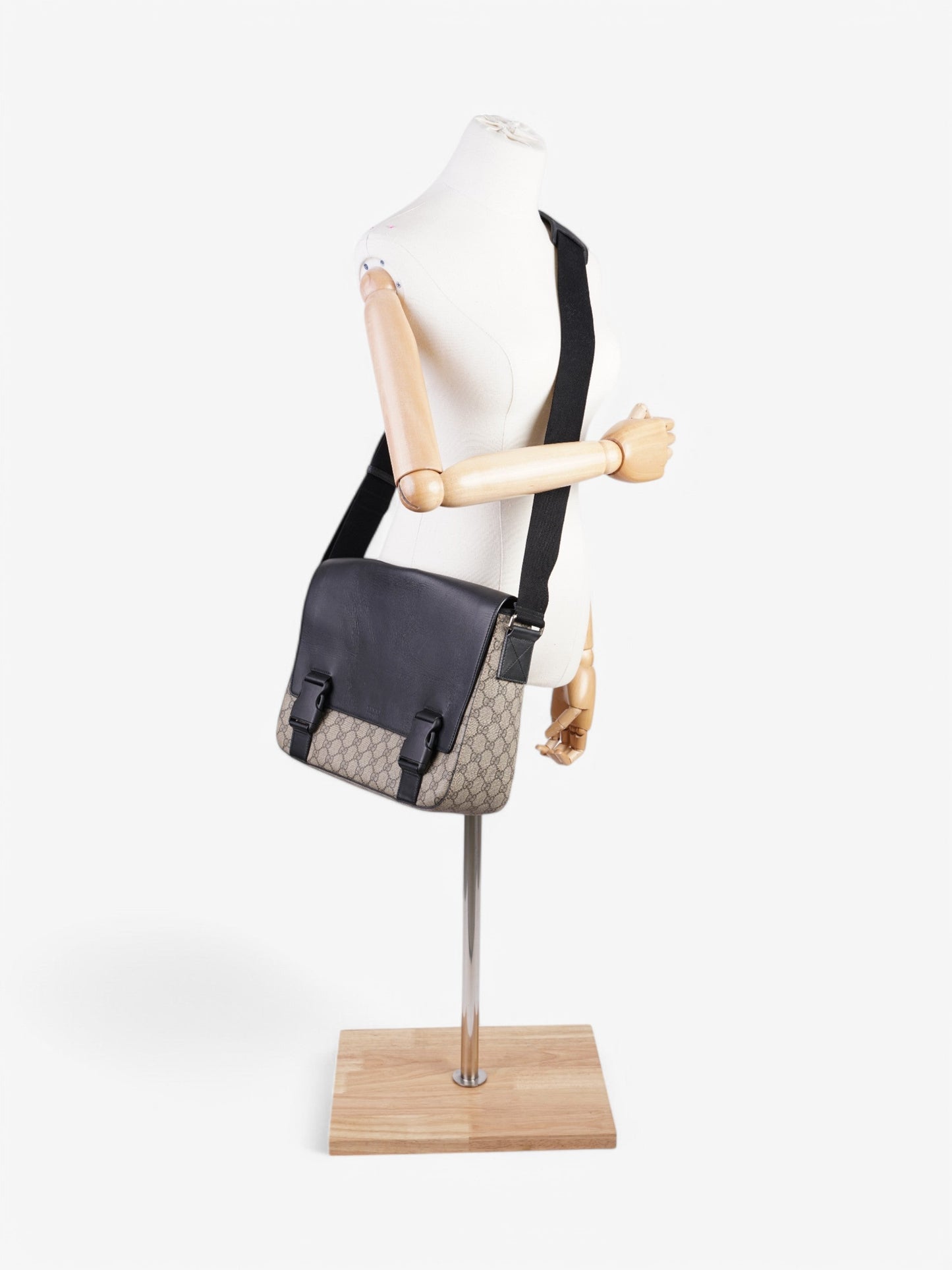 Gucci Messenger Bag Supreme Coated Canvas Black Travel Bag