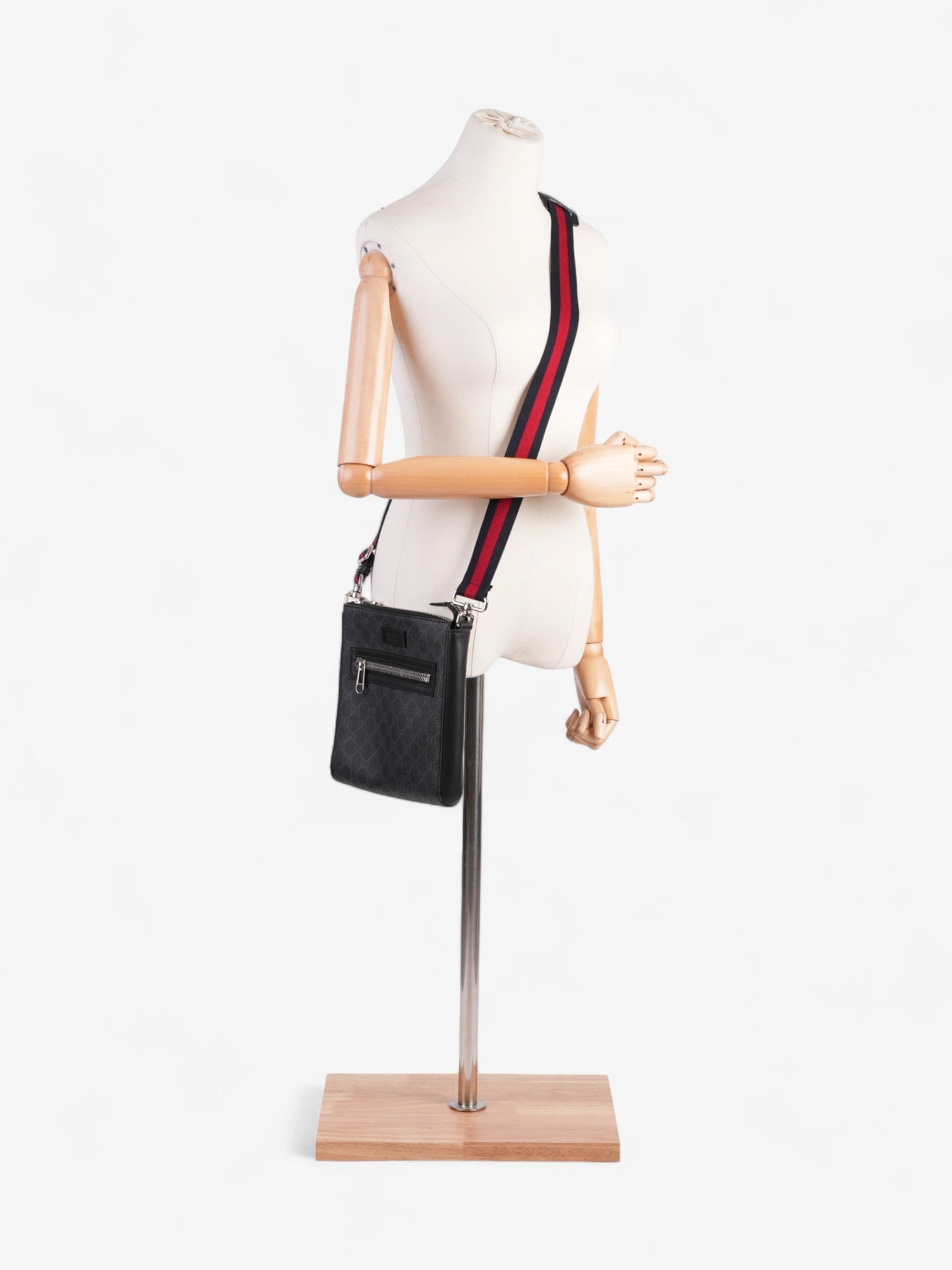 Gucci Messenger Bag Supreme Coated Canvas Black Shoulder Bag