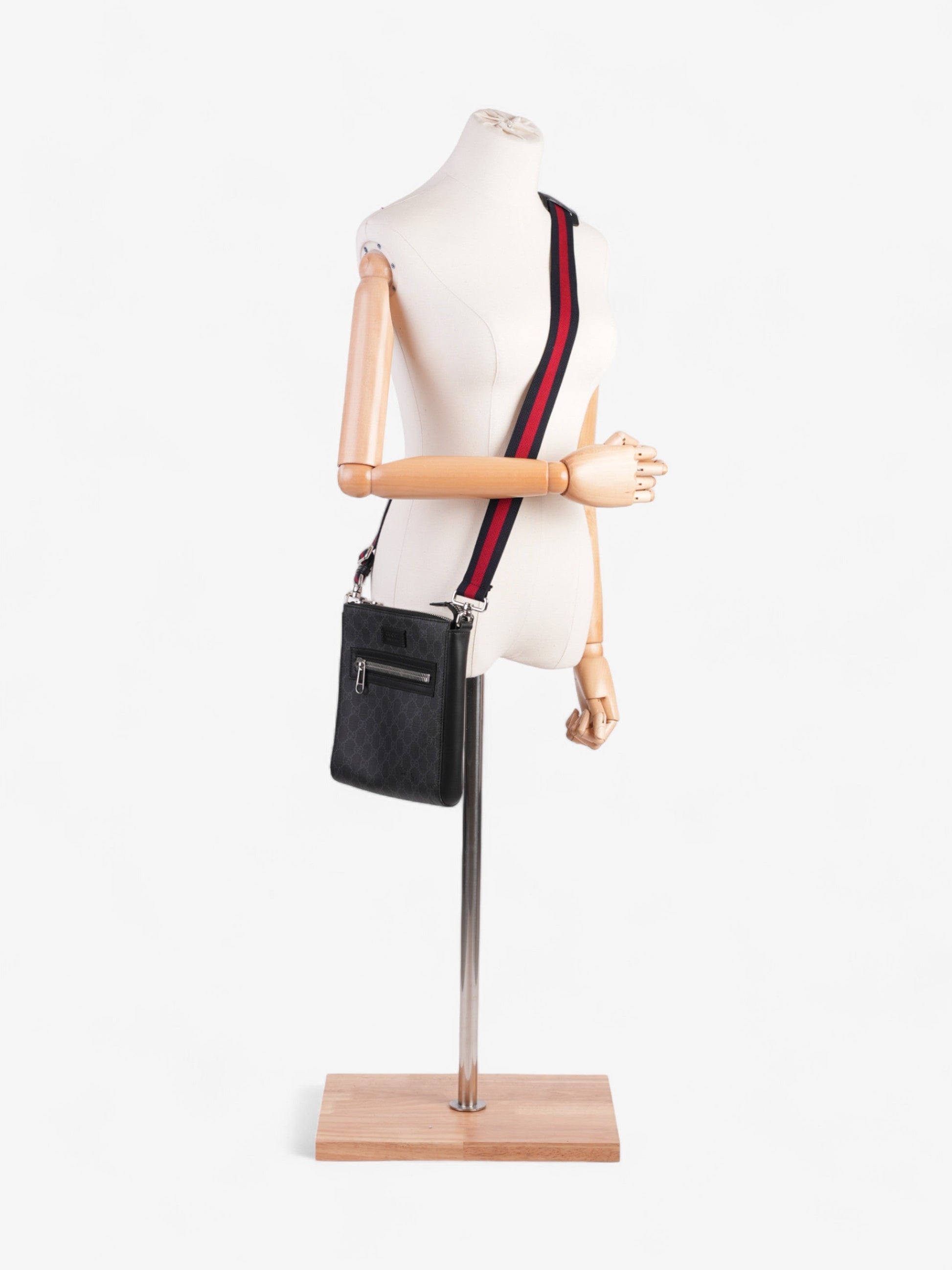 Gucci Messenger Bag Supreme Coated Canvas Black Shoulder Bag