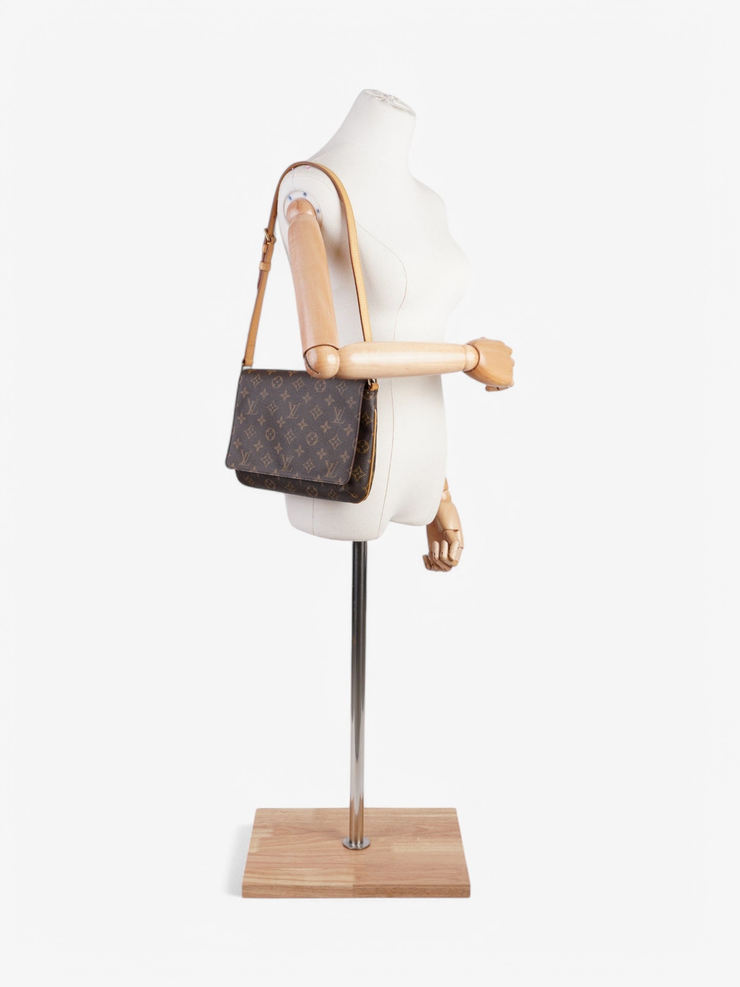 Louis Vuitton M tte Tango Coated Monogram Canvas Coated Canvas Apparel Canvas 23
