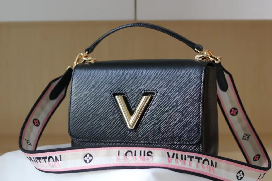 Top Quality Twist Mm Blossoms For Women Monogram Black Crossbody Bag