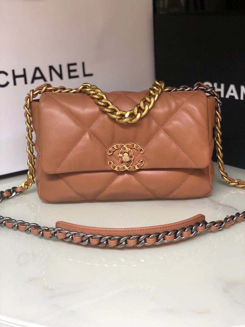 CHL 19 26cm Brown Handbag