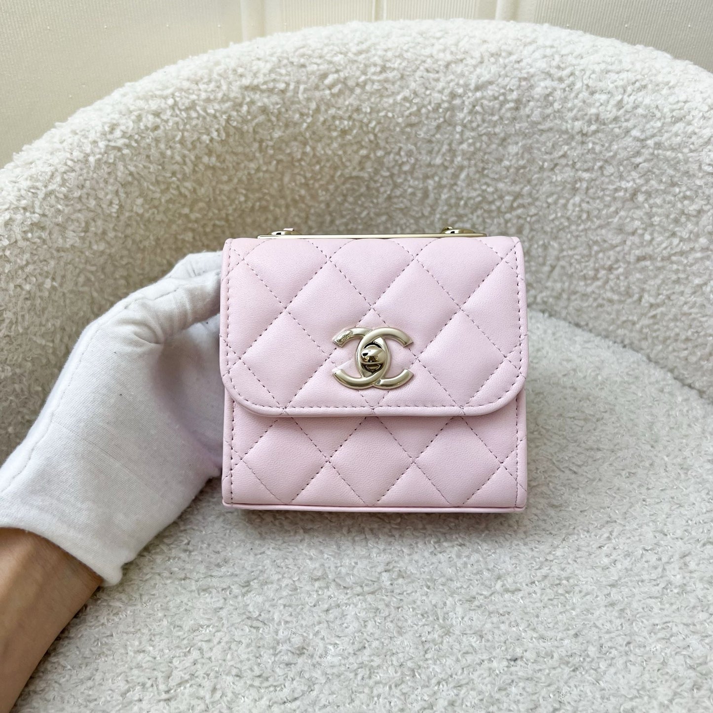 Chanel Trendy CC Micro Bag / Clutch on Chain in Light Pink Lambskin and LGHW (Model: )