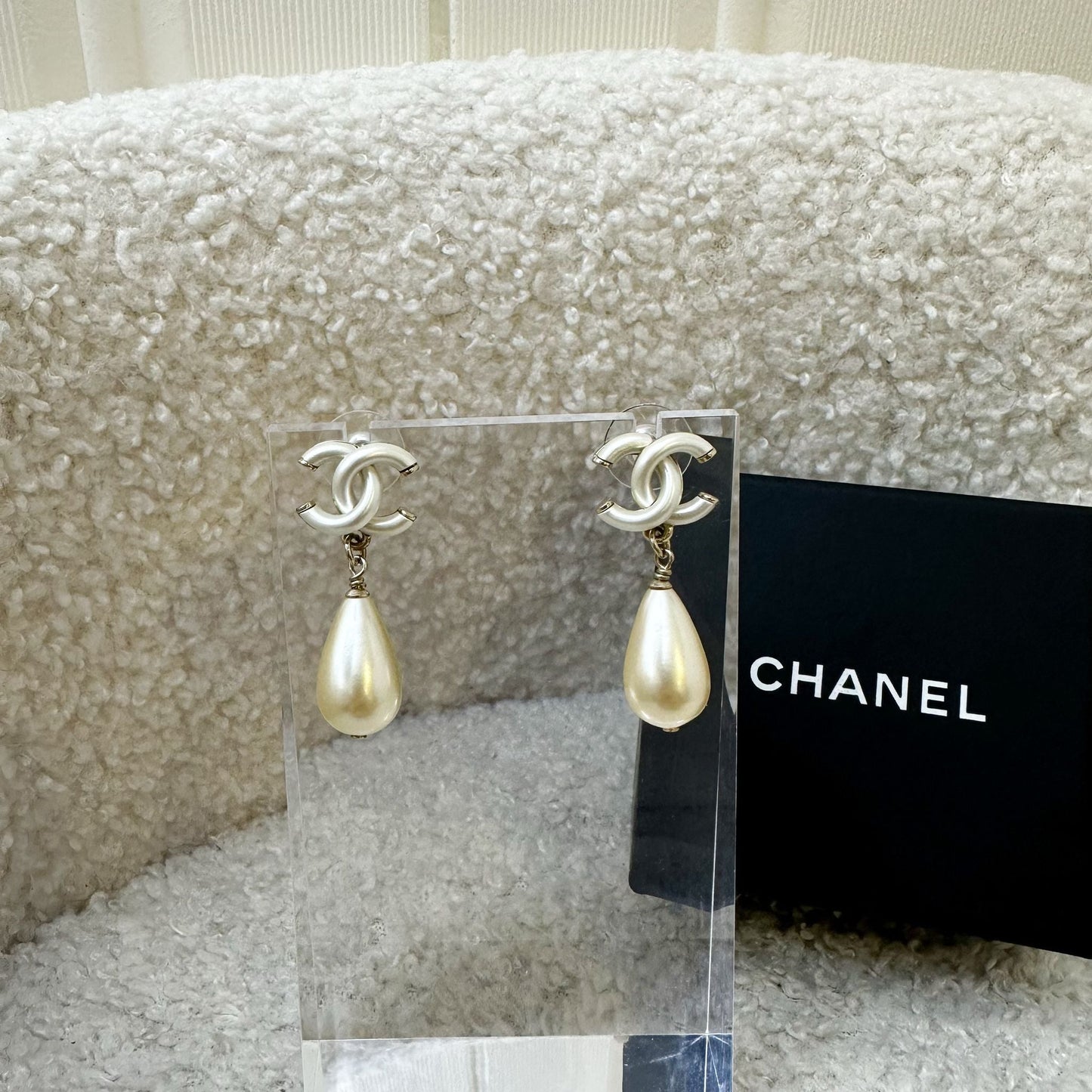 Chanel CC Logo Dangling Earrings with Teardrop Pearls in LGHW Jewelry