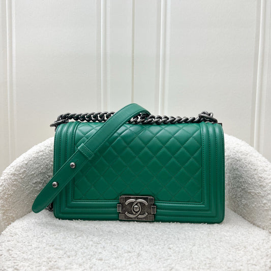 Chanel Medium Boy Flap in Green Lambskin and RHW Accessory