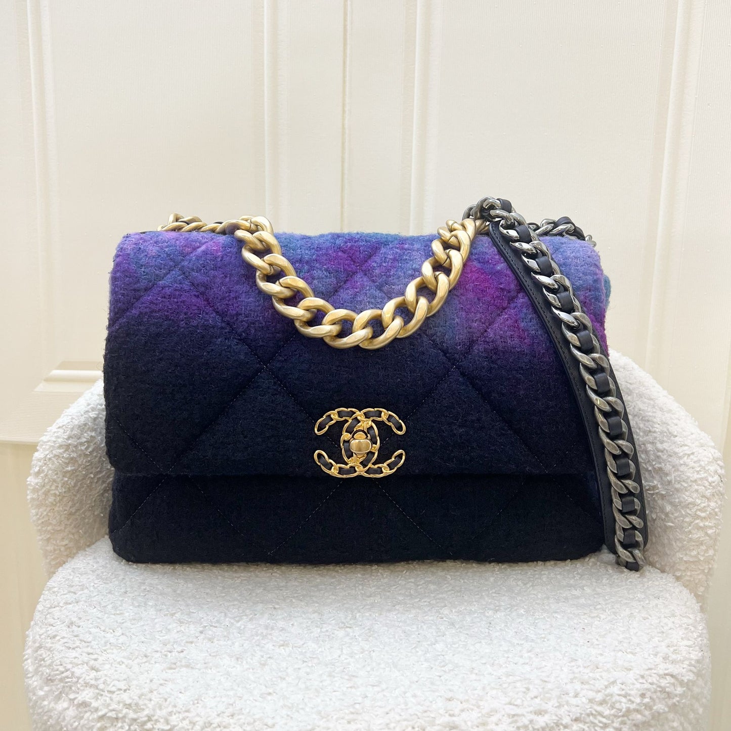 Chanel 19 Medium Flap in Ombre Tweed and 3-tone Hardware Accessory