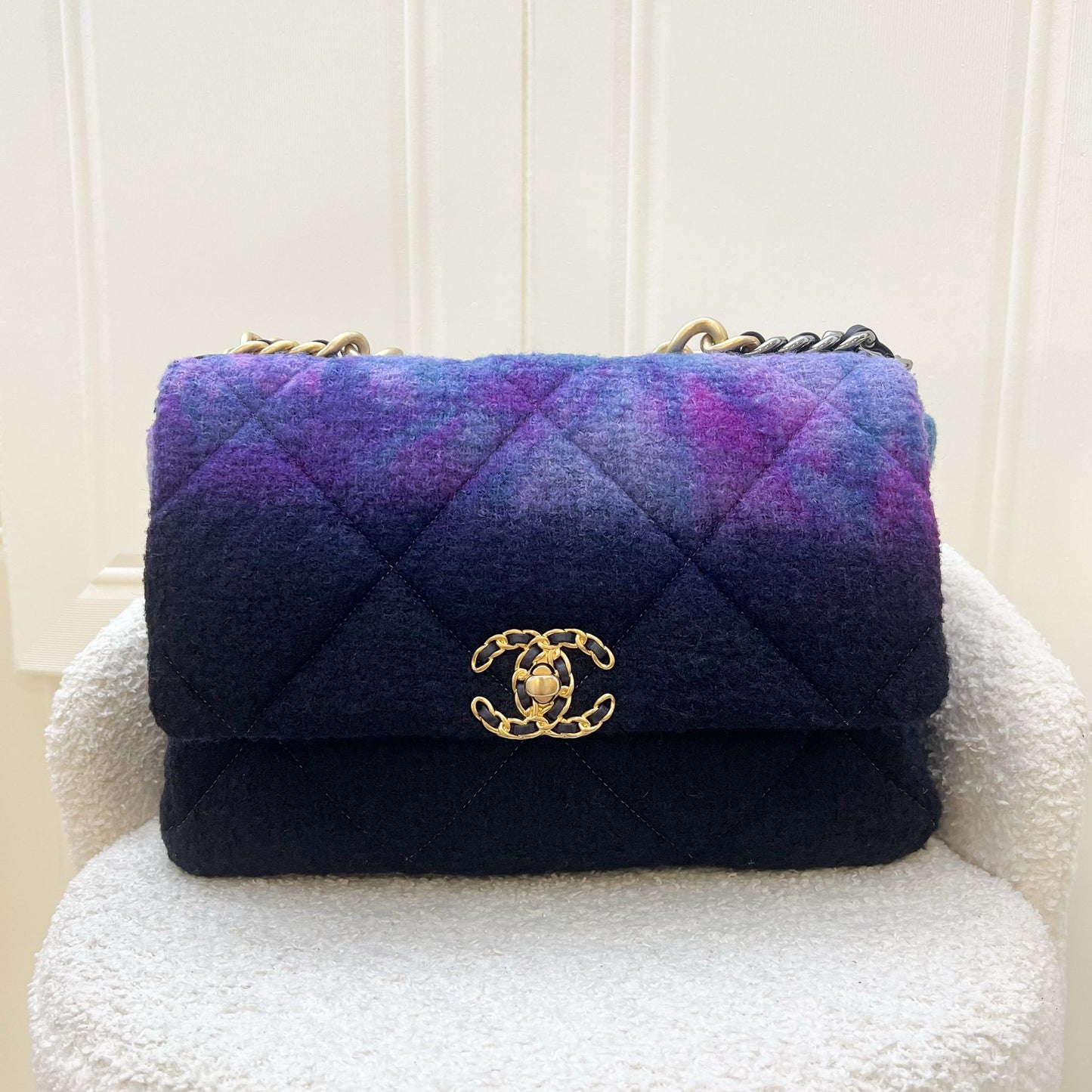 Chanel 19 Medium Flap in Ombre Tweed and 3-tone Hardware Accessory