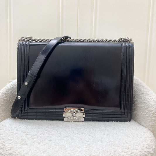 Chanel Medium Boy Flap in Black Shiny Calfskin and SHW Accessory