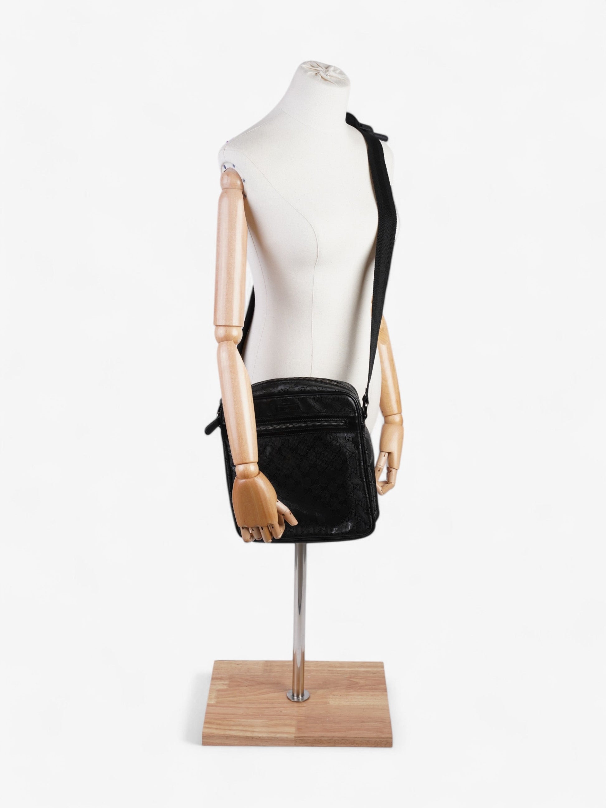 Gucci Imprime Messenger Coated Canvas Black Travel Bag