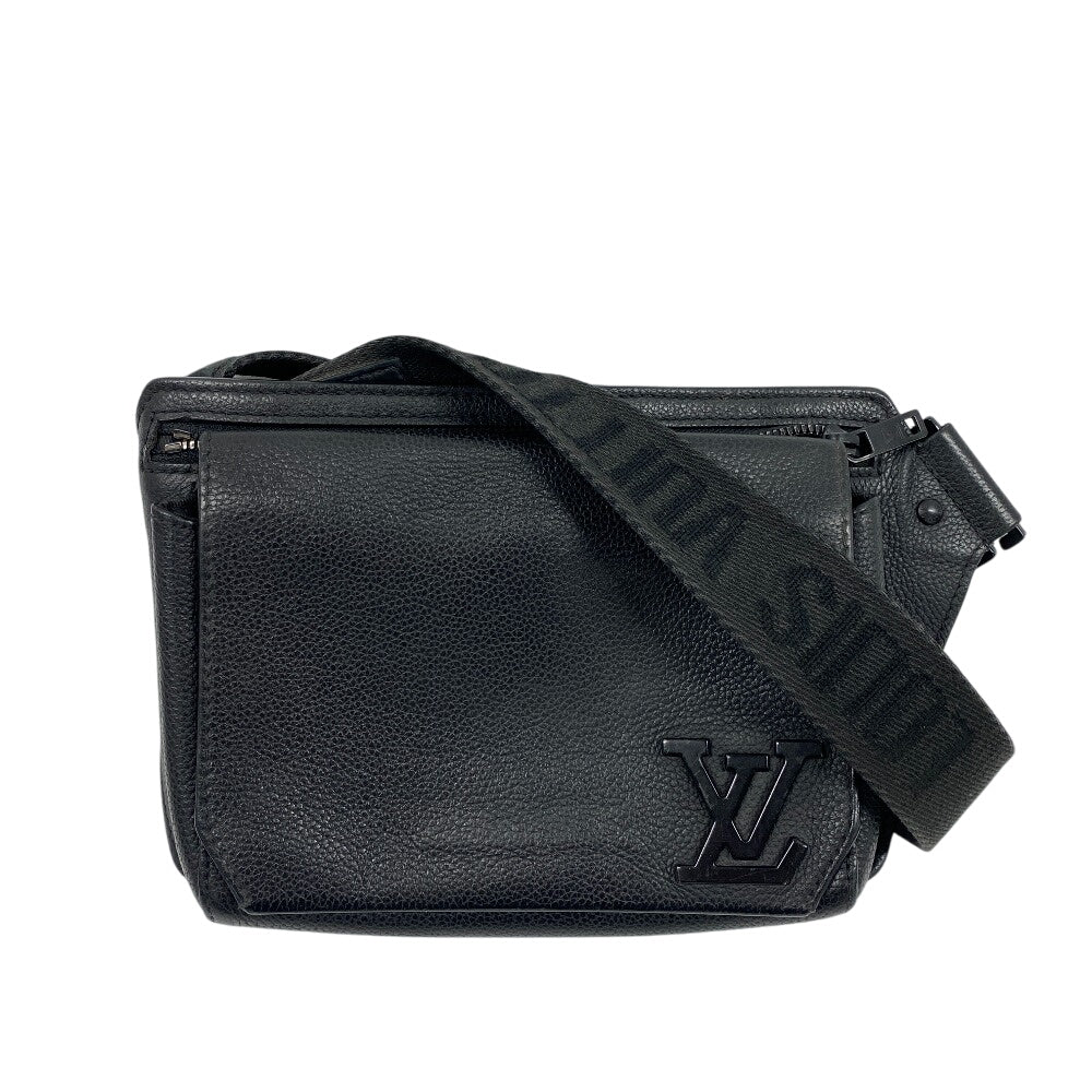 Louis Vuitton Sling M57081 Grain Aerogram takeoff Leather Black Crossbody Bag