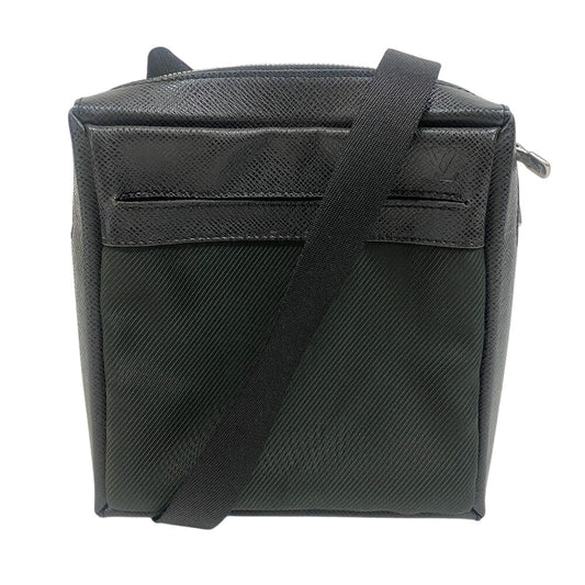 Louis Vuitton M30908 Taiga Sayan Black Shoulder Bag