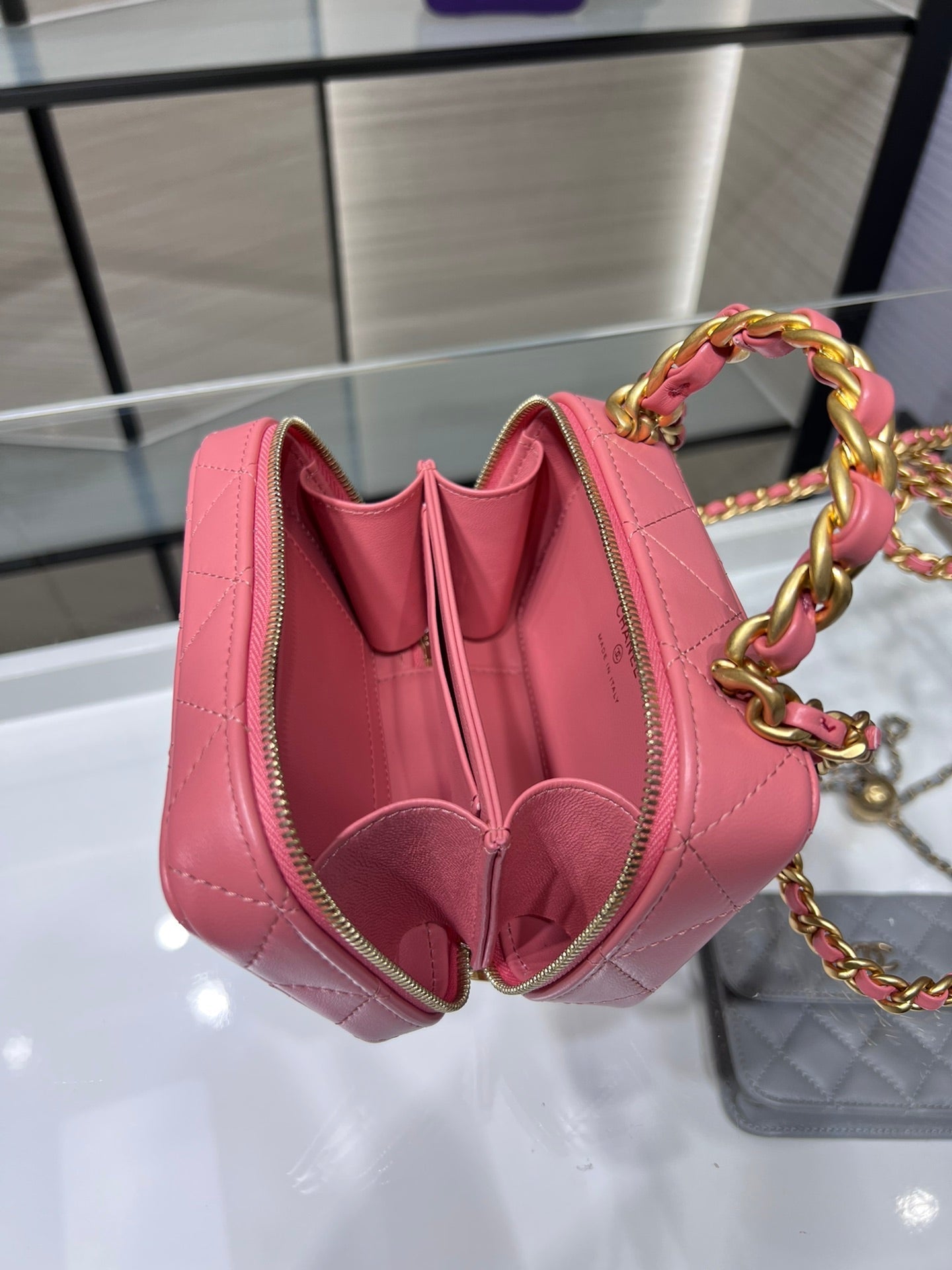 CHLVanity PiNike 9cm 3.5in B09158 Chain Handbag