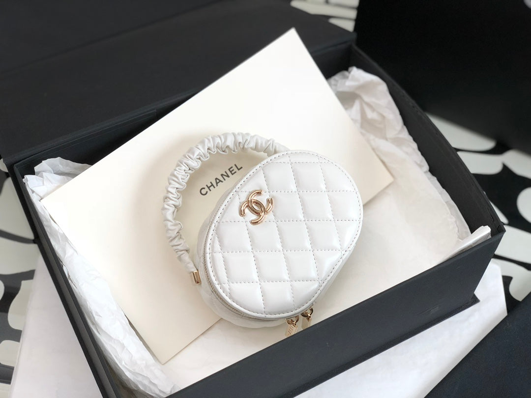 CHLVanity Case Shiny 9.5cm 3.7in White Gold Handbag