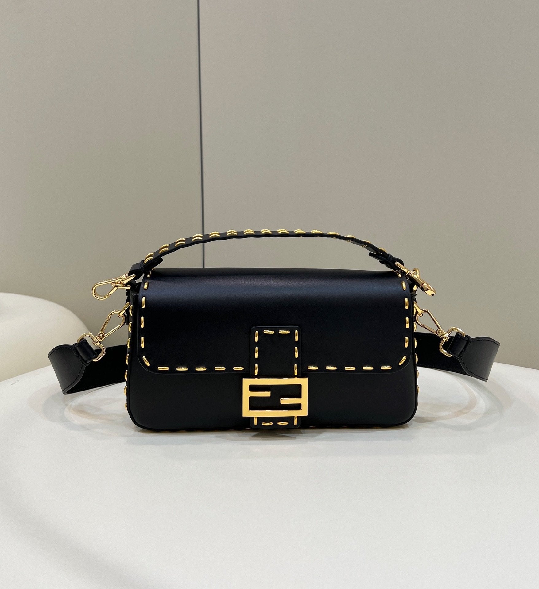 Top QualityTop Quality Mon Baguette Black Medium Handbag