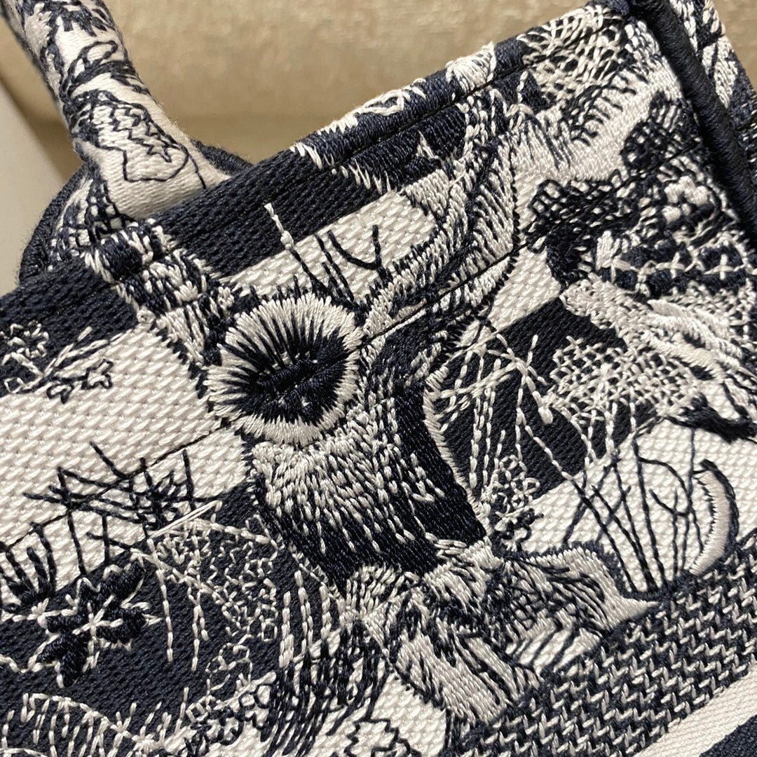MeTop Qualityum Book Toile de Blue Navy Book Tote Bag