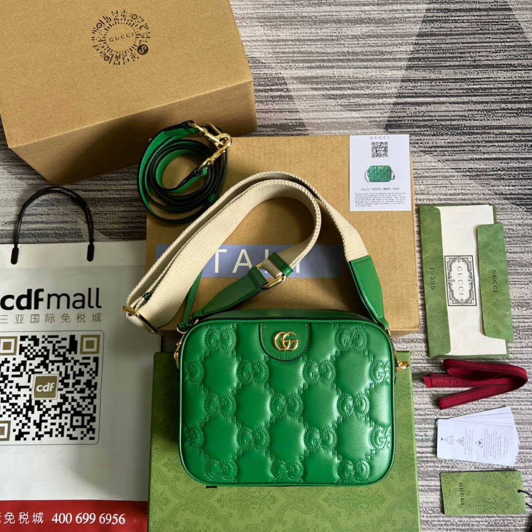 gg , ’s 8. Matelasse Green Shoulder Bag