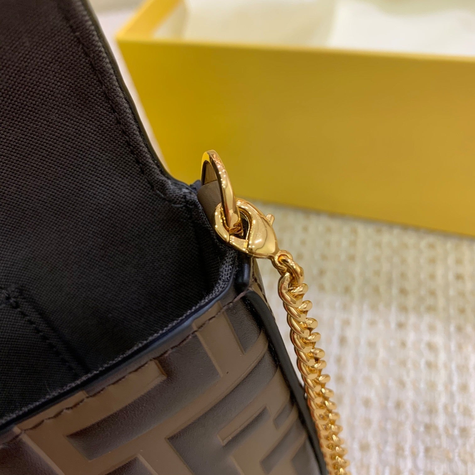 Top QualityTop Quality Hanld 19cm Brown Handbag