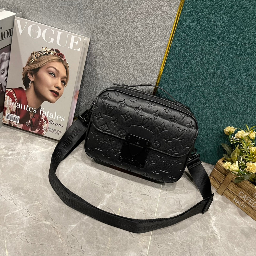 EN - Luxury LUV 855 Travel Bag