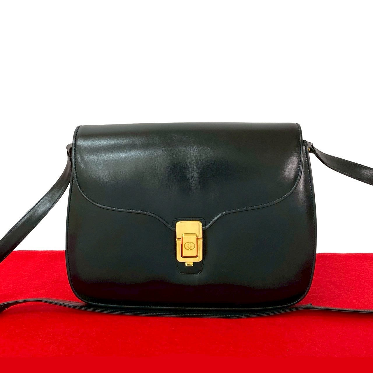 Gucci Old Calf Shoulder Bag Leather Bag 2