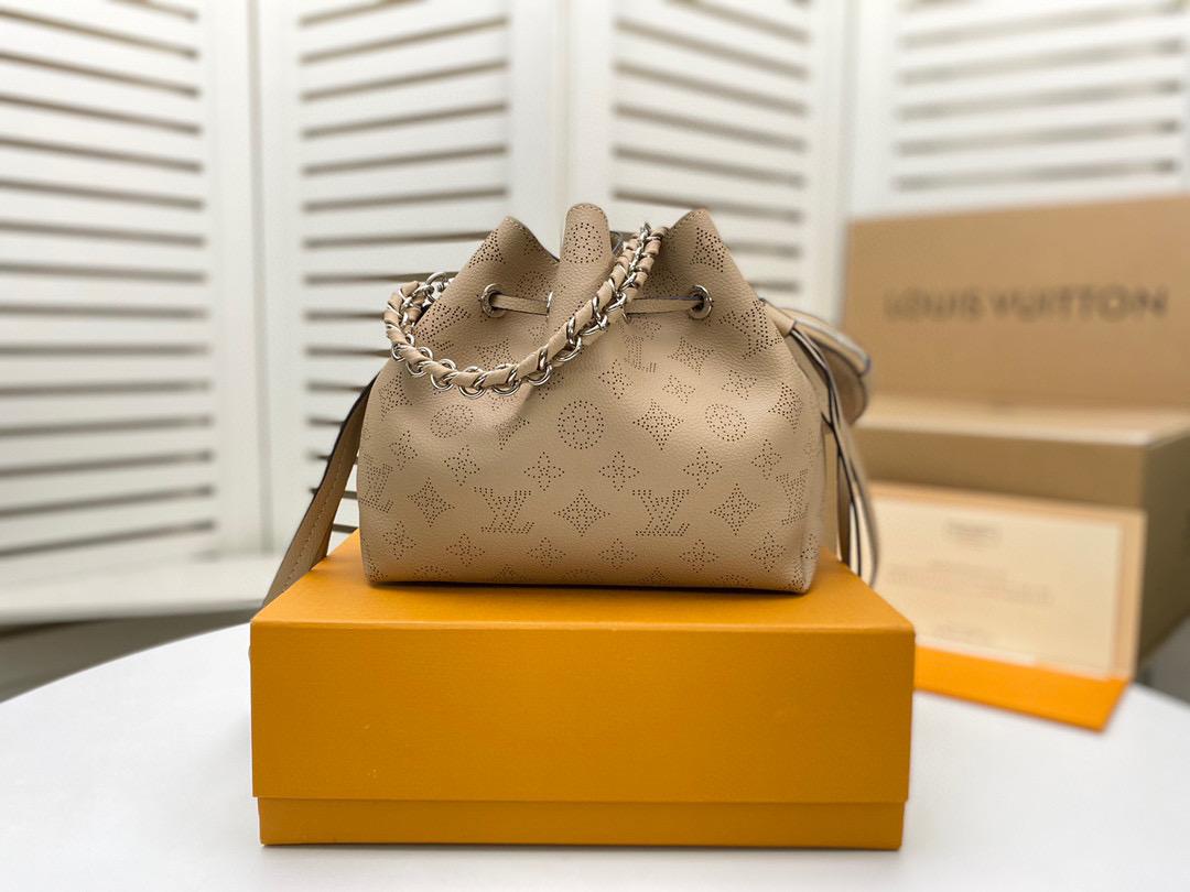Top Quality Bella Bag Mahina Galet Grey Bucket Crossbody Bag