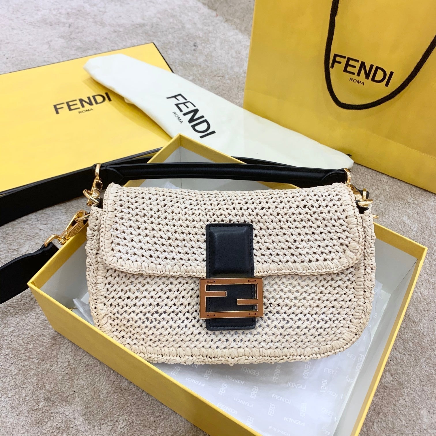 Fendi Top QualityTop Quality Baguette Straw Woven Black FF Crossbody Bag
