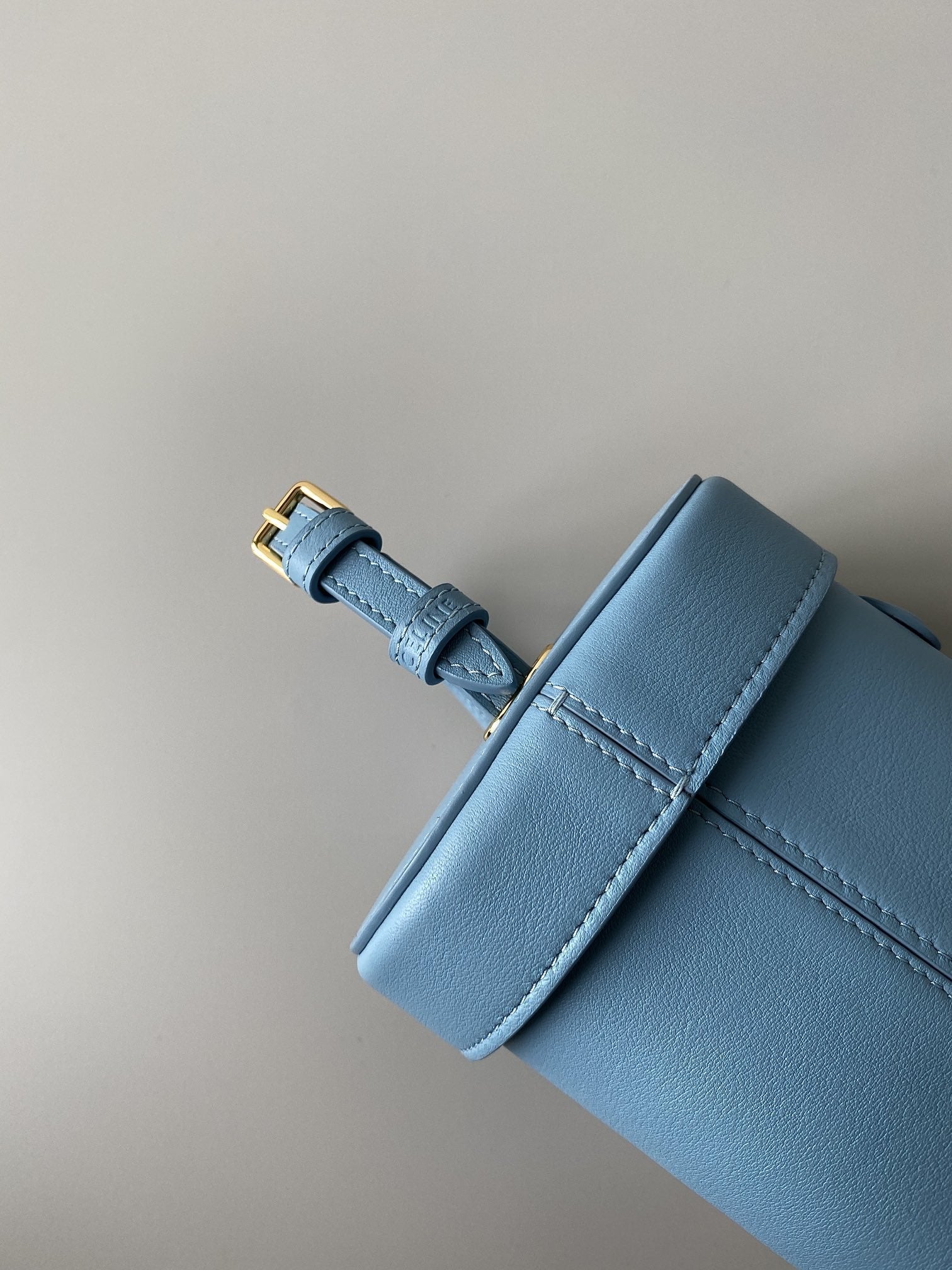 Top Quality Box Cuir Triomphe For Women Denim Small Travel Bag