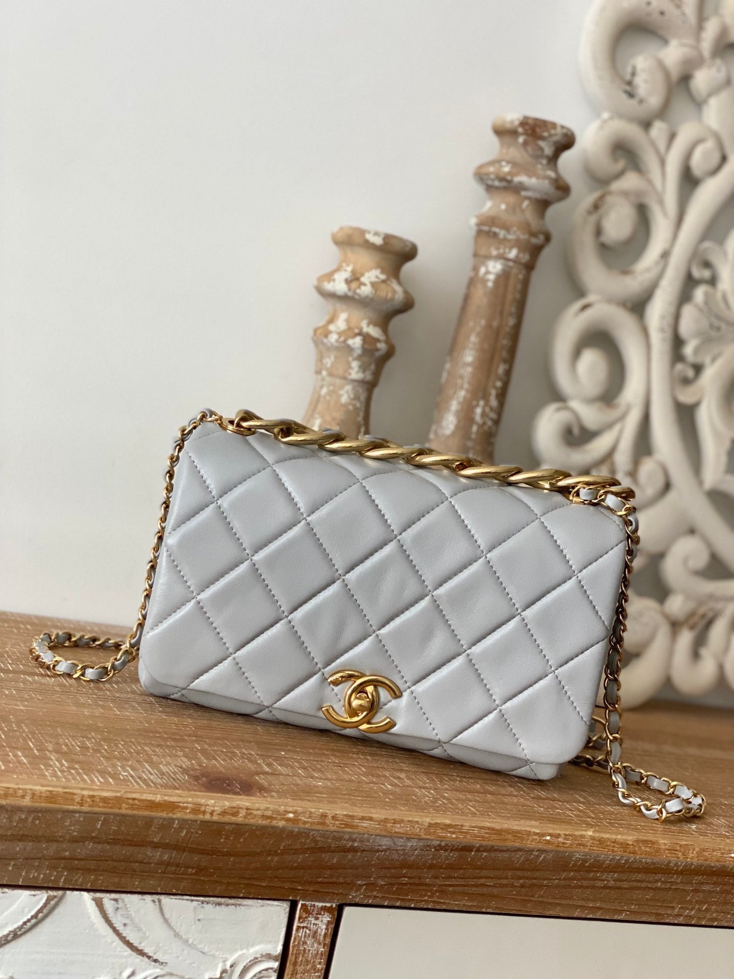 CHLLarge 23cm 9in Grey Flap Handbag