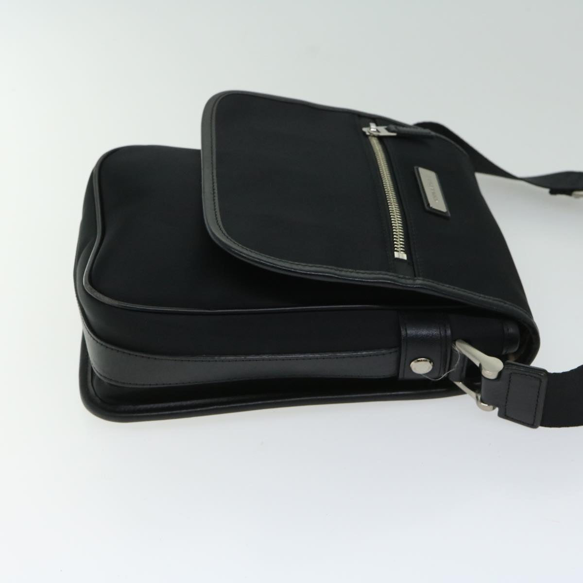 Burberry Luxury Shoulder Bag Auth Bs12201 Nylon Black