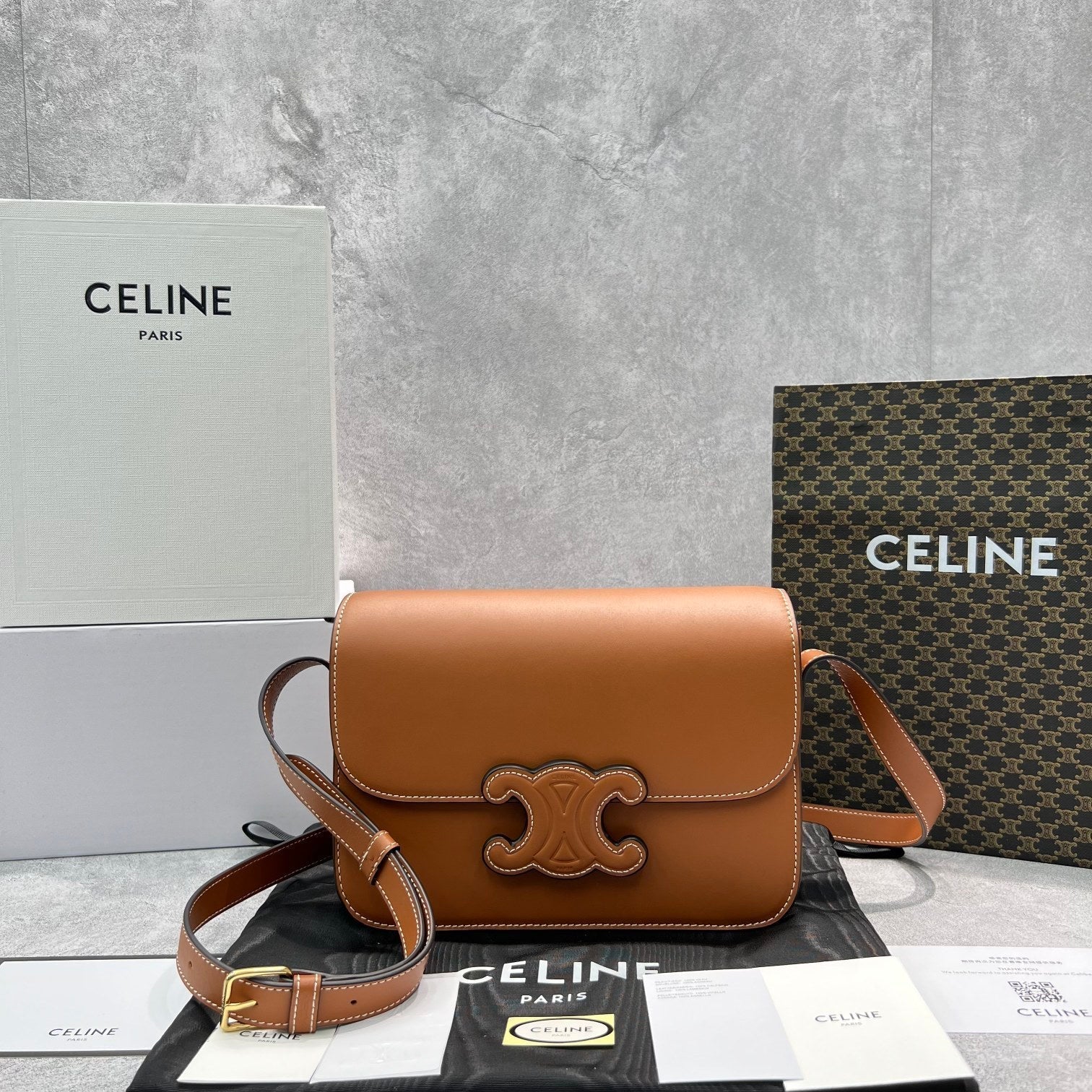 Top Quality Classique Cuir Triomphe Bag For Tan Travel Bag