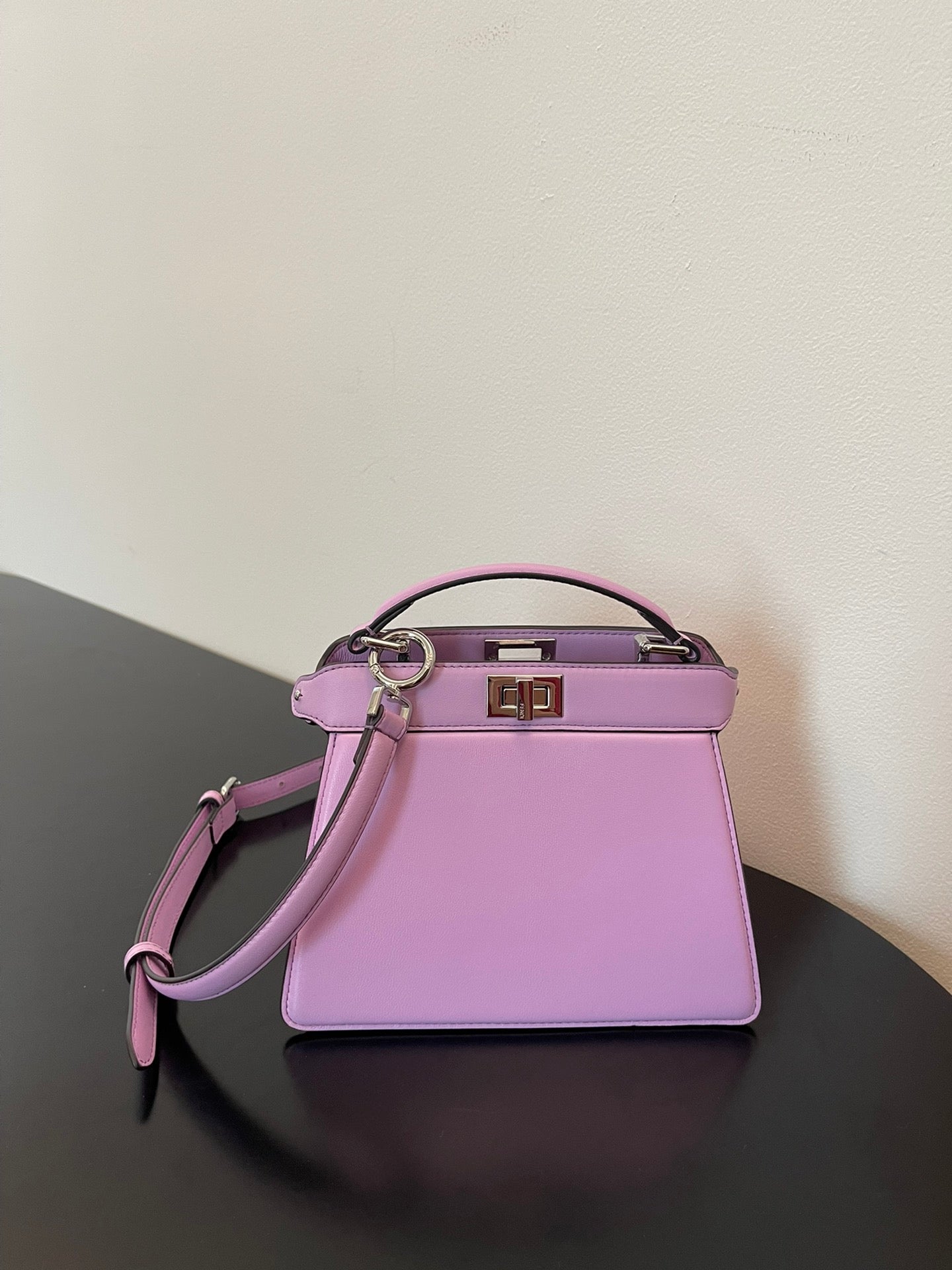 Top QualityTop Quality Peekaboo ISeeU Small Handbag Bag 20Cm8In