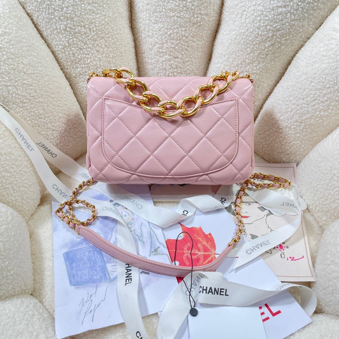 CHLLarge Hardware PiNike , ’s Gold Flap Shoulder Bag