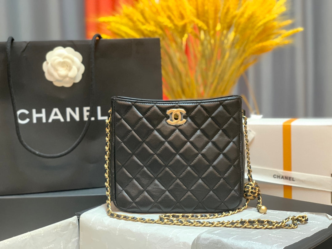 CHLHobo 16cm 6in Black Shoulder Bag