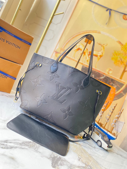 EN - Luxury LUV 789 Travel Bag