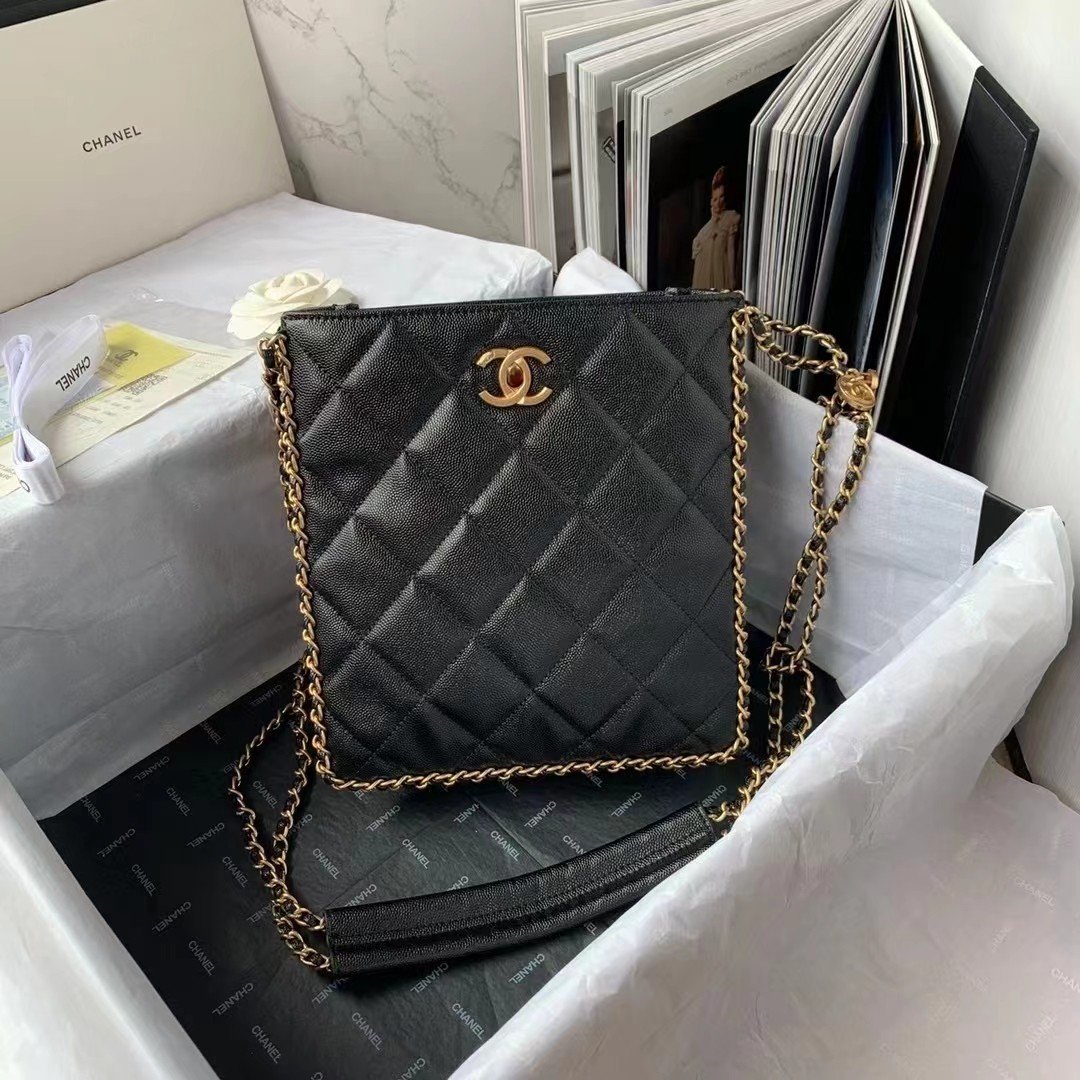 CHLSmall Shopping , ’s 9in Black Handbag
