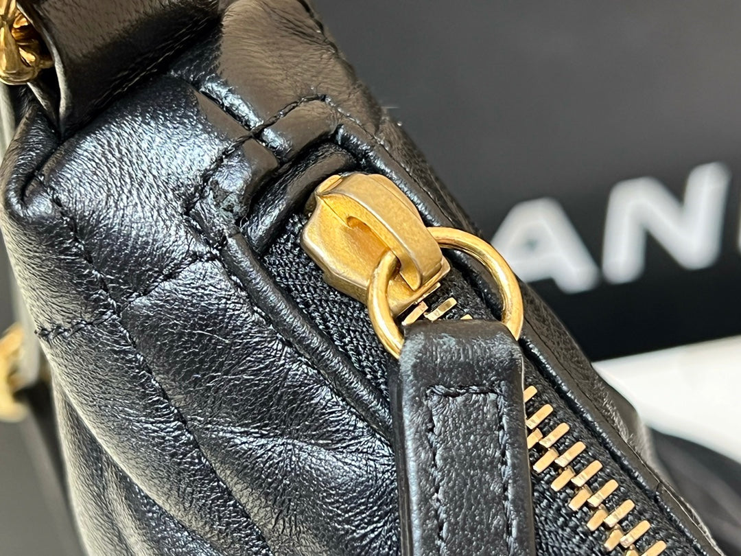 CHLMaxium Old , ’s 14in Black Shoulder Bag