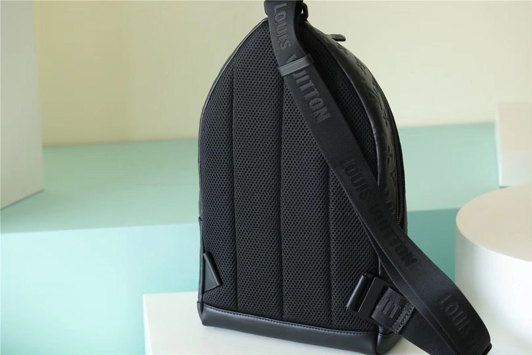 Top Quality Racer Slingbag Shadow For Men Monogram Black Backpack