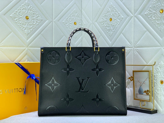 EN - Luxury LUV 751 Travel Bag