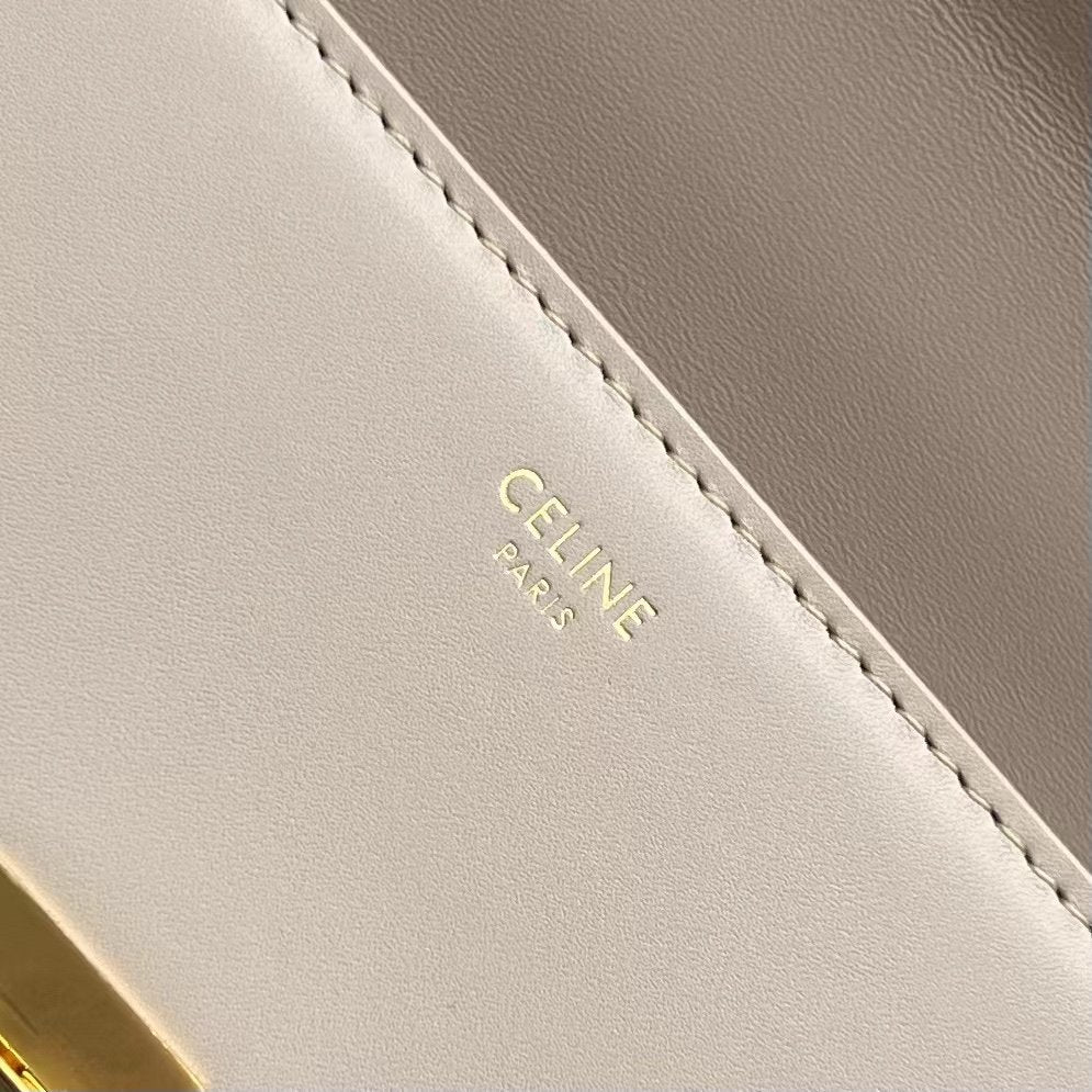 Top Quality Box Triomphe Bag For Women Beige Chain Travel Bag 9In22Cm 4197