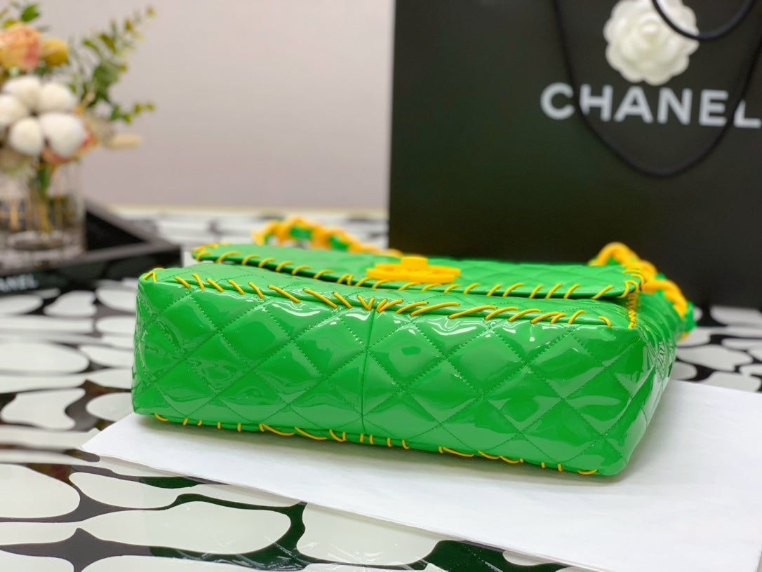 CHLVinyl Classic Yellow 29cm 11.5in Green Shoulder Bag