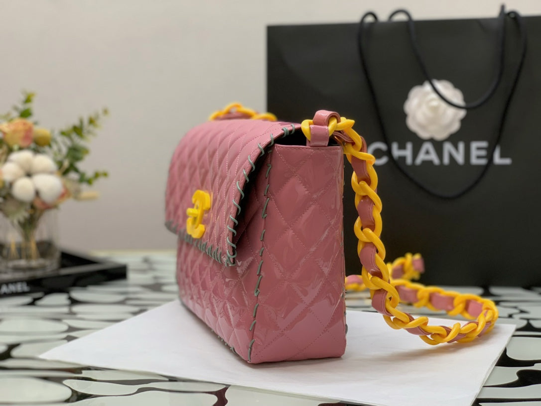 Chlvinyl Classic Pinike And Yellow Shoulder Bag