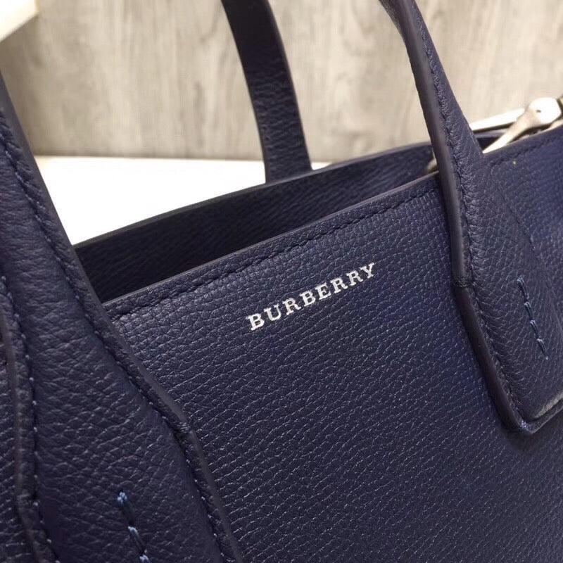 Top Quality The Banner Bag Dark For Blue Small Travel Bag 106In26Cm 6224