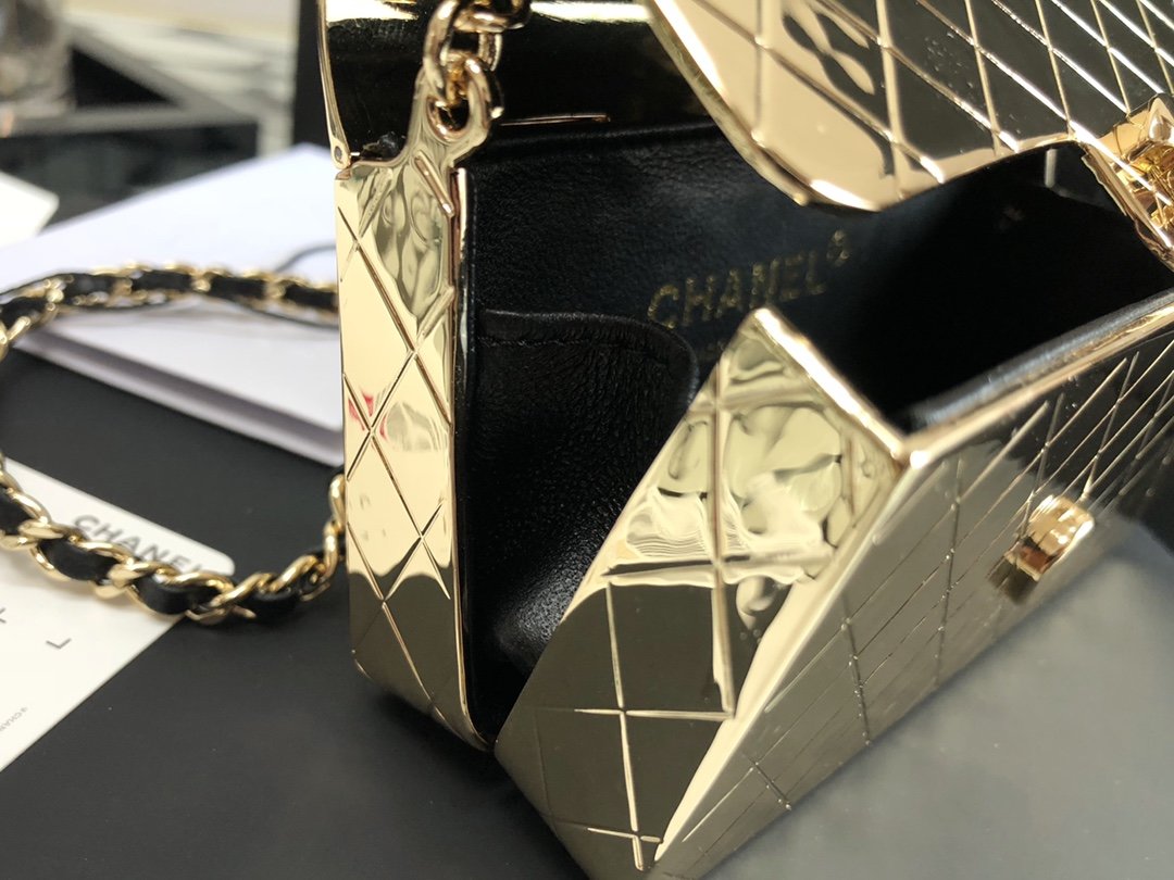 CHL Evening 12cm 4.5in Gold Small Flap Handbag