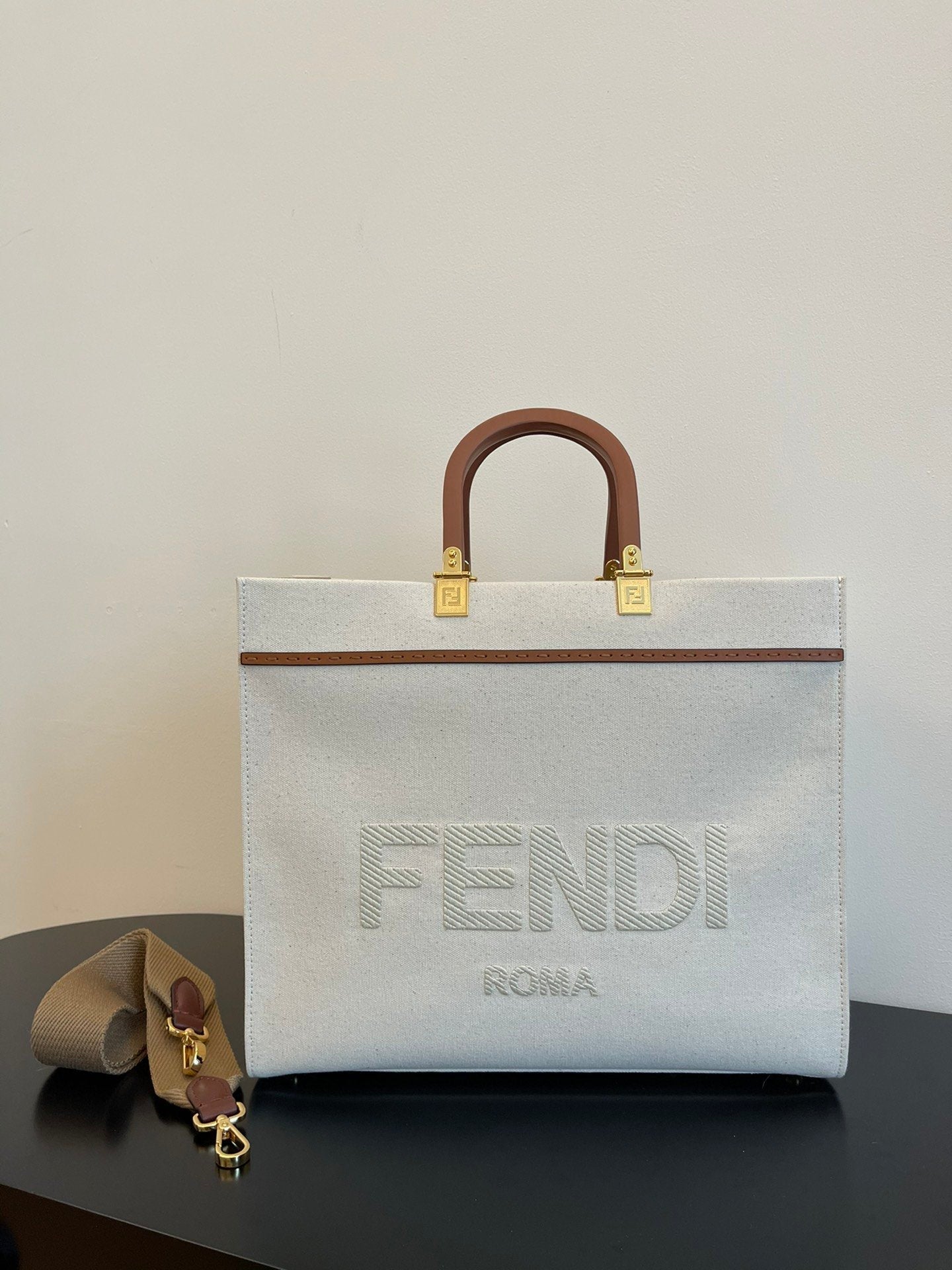 Fendi Sunshine Metop Qualityum Light Ff Canvas Grey Shoulder Bag