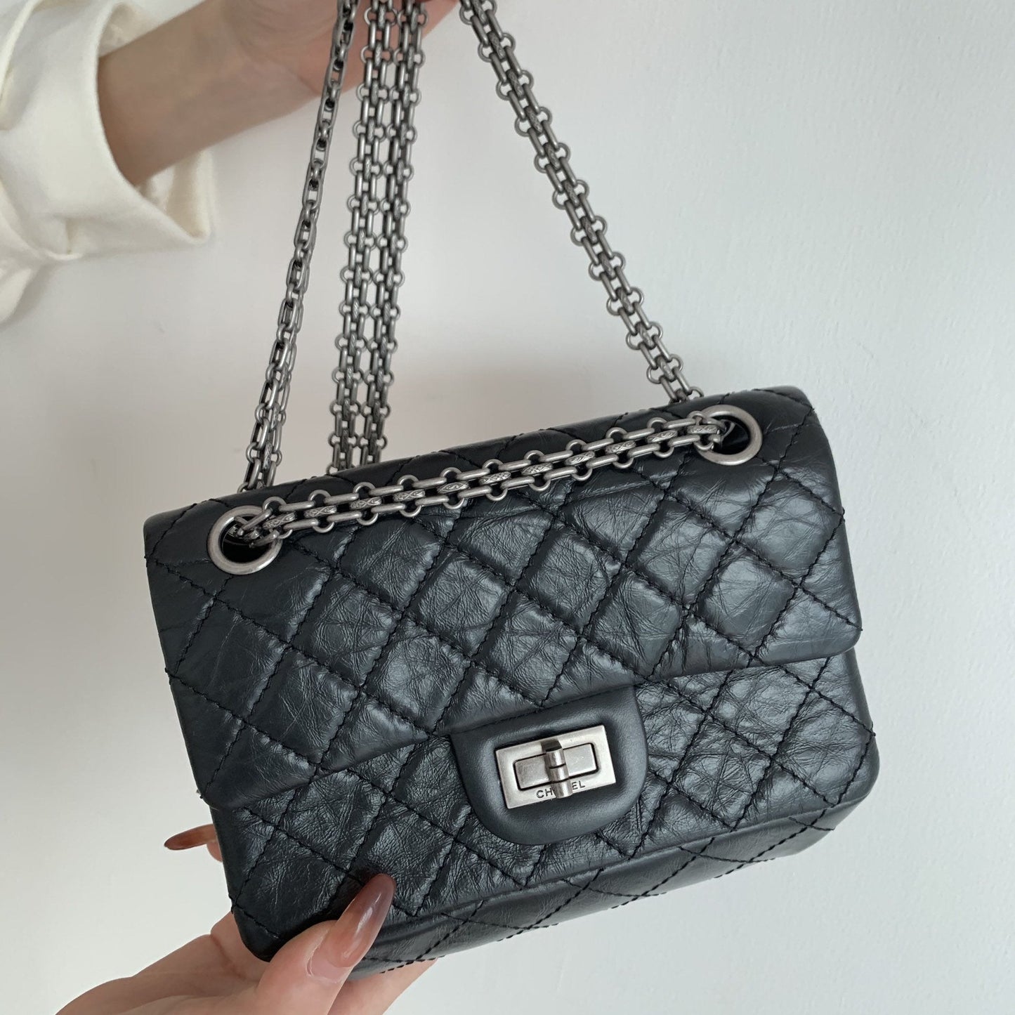 Chlmini Handbag For Women Toned Hardware Black Silver Travel Bag